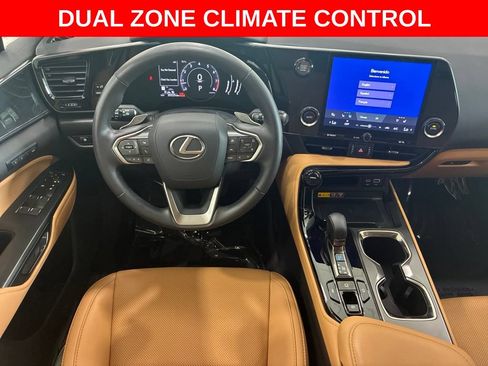 Used 2025 Lexus NX 250 FWD w/ Towing Package (2000 Lbs) image 13