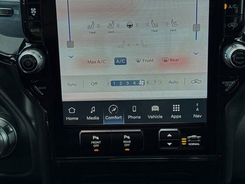 New 2025 RAM 1500 Limited AWD/4WD image 20