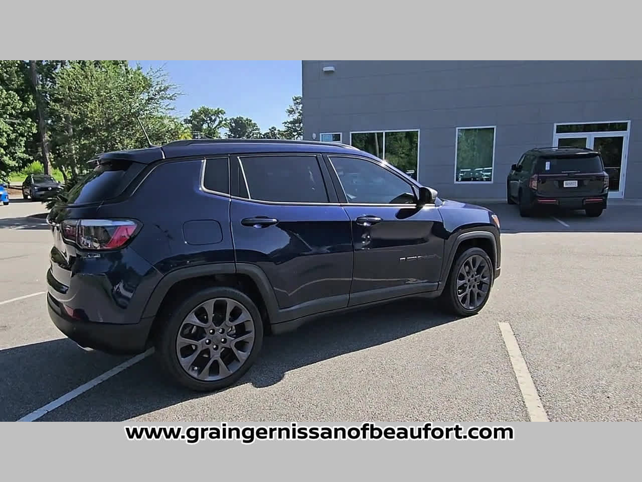 Used 2021 Jeep Compass Latitude w/ Driver Assistance Group FWD image 33
