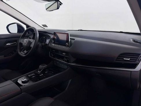 Certified 2025 Nissan Rogue SV AWD/4WD image 25