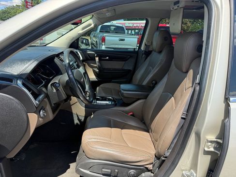 Used 2013 GMC Acadia SLT FWD image 9
