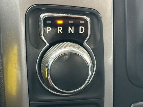 Used 2021 RAM 1500 Classic SLT RWD image 25
