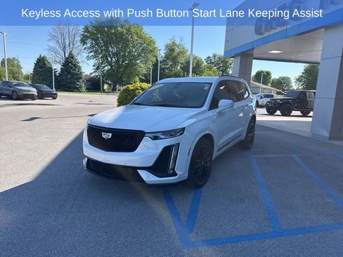 Used 2023 Cadillac XT6 Sport w/ LPO, ONYX Package AWD/4WD image 7
