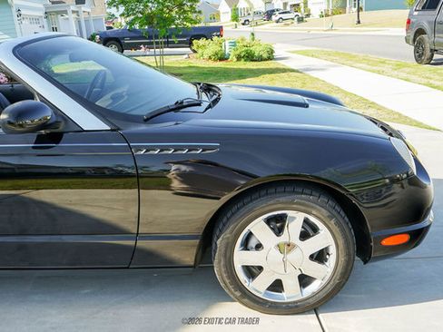 Used 2002 Ford Thunderbird Deluxe RWD image 11