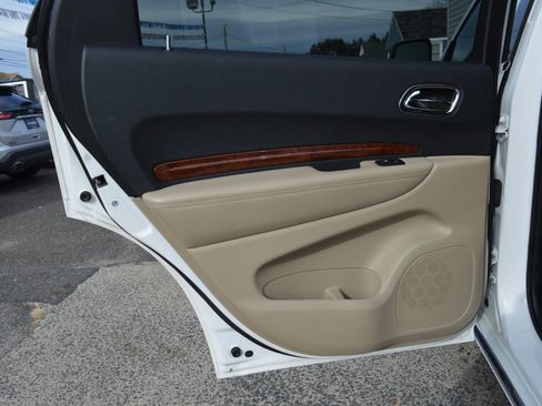 Used 2016 Dodge Durango Limited w/ Premium Group image 33