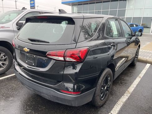 Used 2024 Chevrolet Equinox LS FWD image 8
