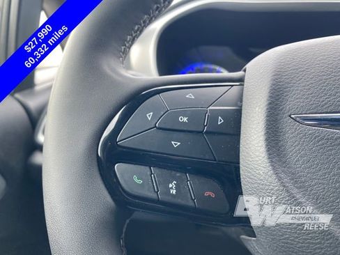 Used 2023 Chrysler Pacifica Touring-L w/ S Appearance Package image 16