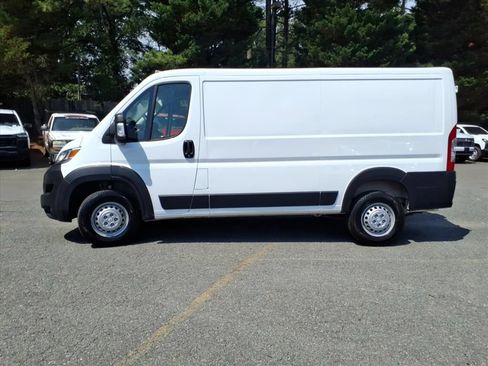 Used 2025 RAM ProMaster 2500 w/ Convenience Group FWD image 38
