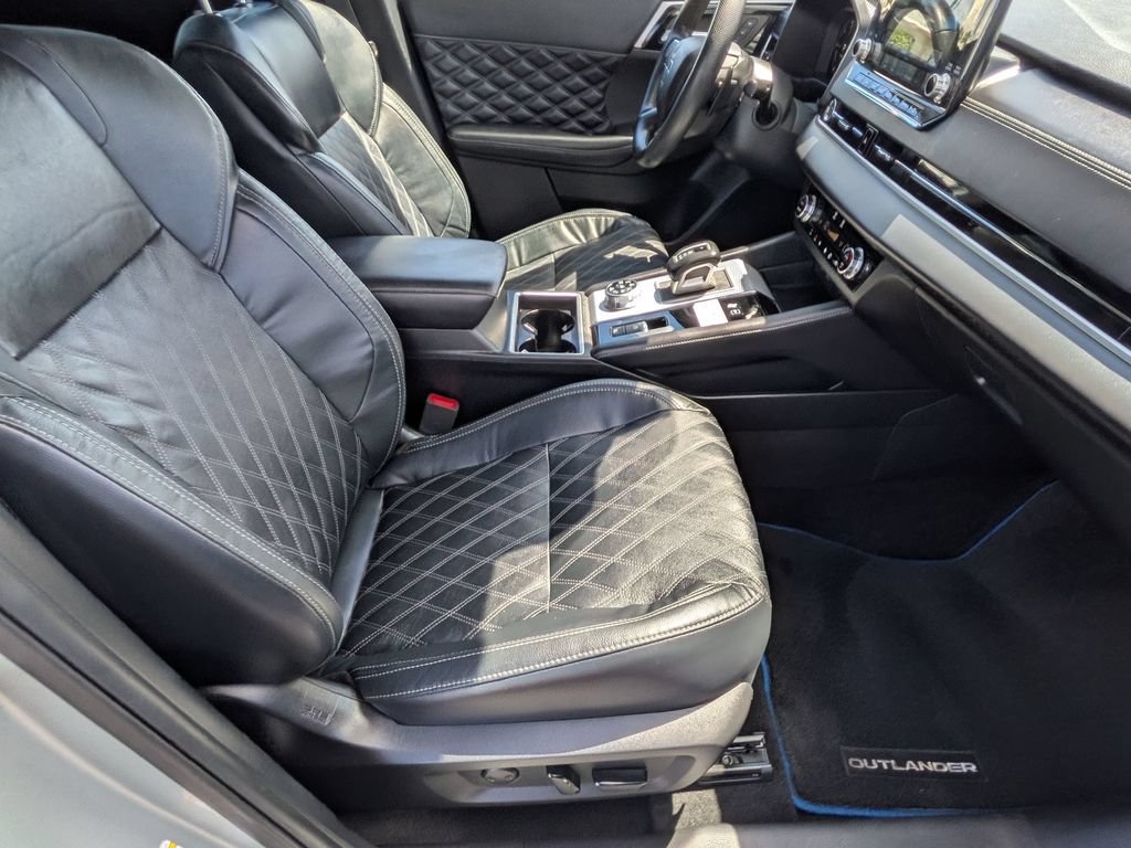 Used 2023 Mitsubishi Outlander SEL AWD/4WD image 20