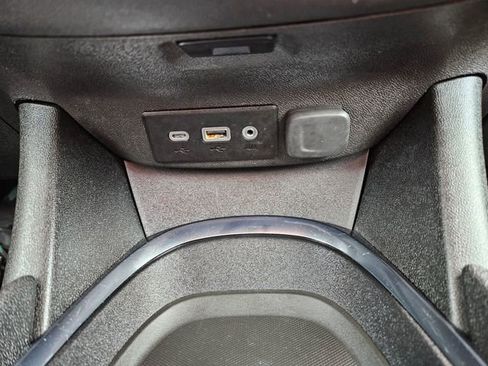 Used 2023 Chevrolet Malibu LT FWD image 31