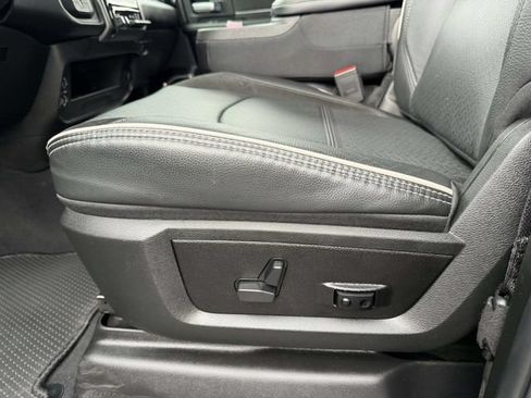 Used 2026 RAM 2500 Laramie AWD/4WD image 17