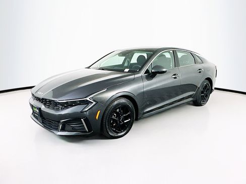 Used 2025 Kia K5 LXS image 3