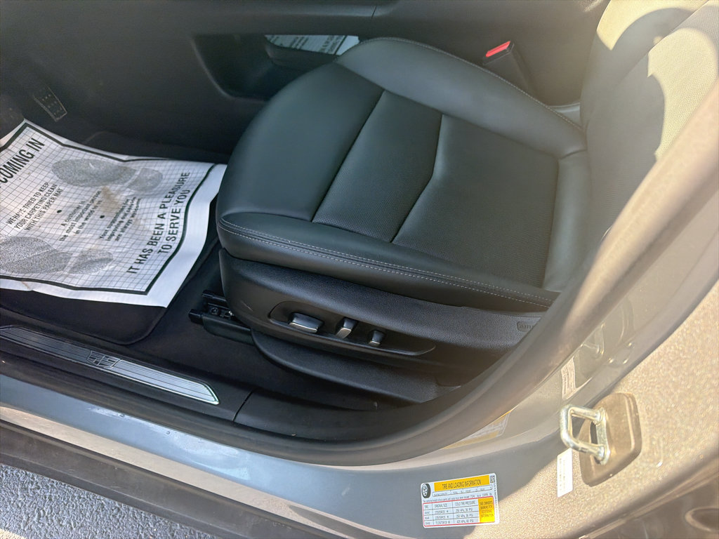 Used 2024 Cadillac XT5 Premium Luxury w/ LPO, Floor Liner Package AWD/4WD image 13