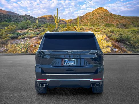 Used 2025 Chevrolet Tahoe High Country AWD/4WD image 5