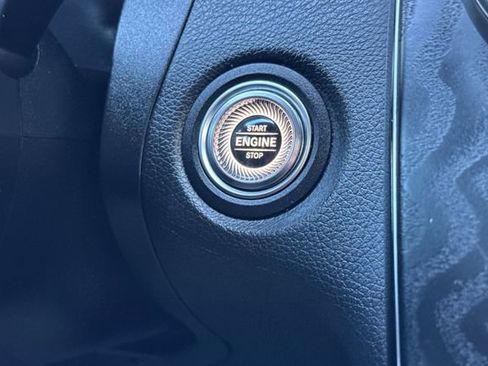 Used 2021 Mercedes-Benz GLC 300 image 25