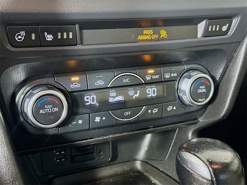 Used 2017 MAZDA MAZDA3 Grand Touring w/ Premium Equipment Package image 16