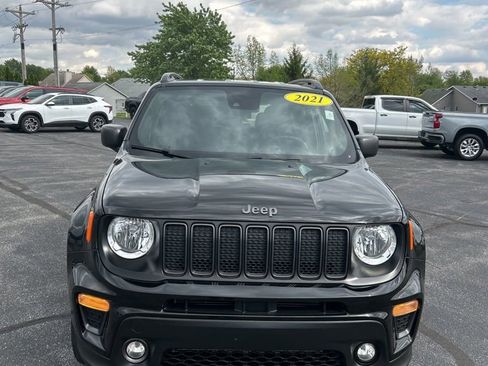 Used 2021 Jeep Renegade Latitude AWD/4WD image 2