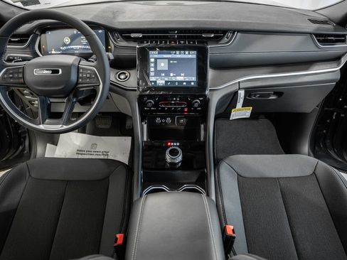 New 2026 Jeep Grand Cherokee Laredo X AWD/4WD image 19
