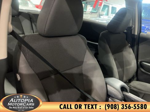 Used 2020 Honda HR-V LX image 14