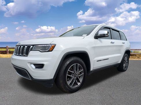 Used 2019 Jeep Grand Cherokee Limited w/ Luxury Group II image 4