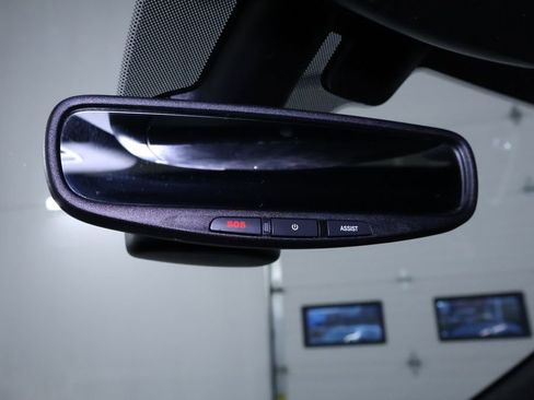 Used 2020 Jeep Grand Cherokee Limited image 29