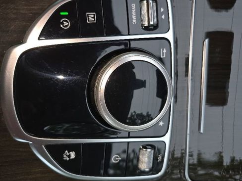 Used 2019 Mercedes-Benz GLC 300 image 16