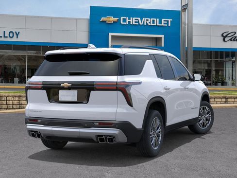 New 2026 Chevrolet Traverse LT w/ LPO, Floor Liner Package FWD image 29
