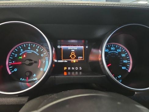 Used 2020 Ford Mustang Premium RWD image 10