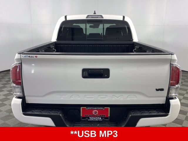Used 2020 Toyota Tacoma TRD Sport AWD/4WD image 7