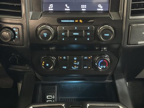 Used 2019 Ford F150 XL w/ Equipment Group 101A Mid AWD/4WD image 32