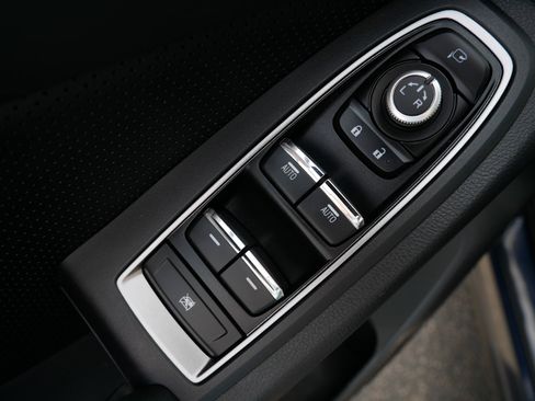 Certified 2023 Subaru Ascent Touring AWD/4WD image 19