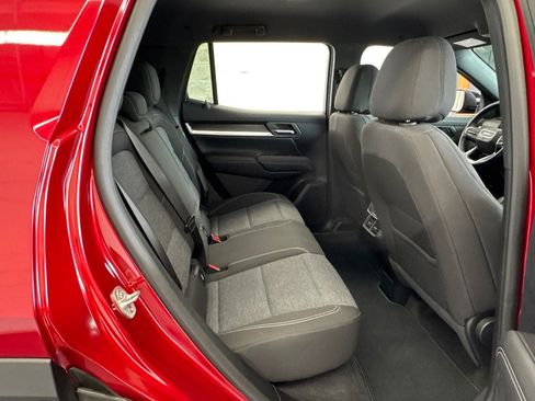 Used 2025 GMC Terrain Elevation w/ Technology Package II AWD/4WD image 43