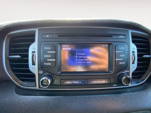 Used 2018 Kia Sportage LX image 23