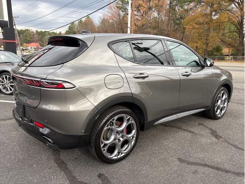 Used 2024 Alfa Romeo Tonale Veloce image 6