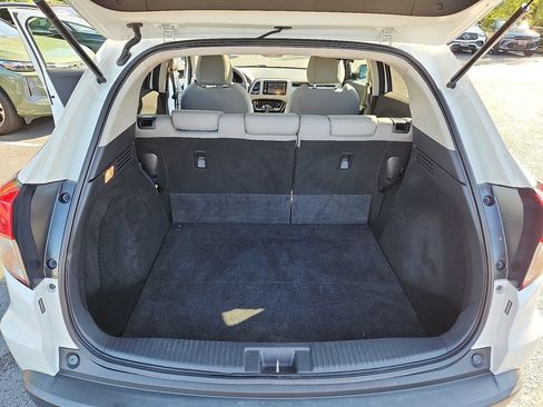 Used 2019 Honda HR-V EX image 27
