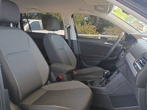 Used 2020 Volkswagen Tiguan S FWD image 25