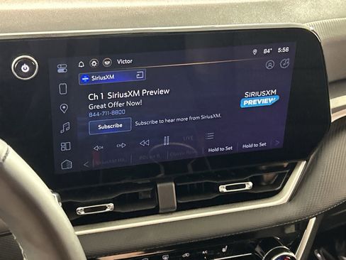 Used 2026 Chevrolet Equinox LT AWD/4WD image 16