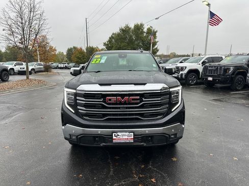 Used 2022 GMC Sierra 1500 SLT w/ SLT Premium Plus Package image 2