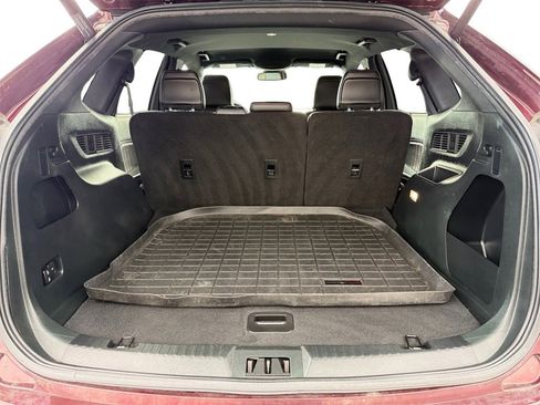 Used 2021 Ford Edge ST-Line image 10