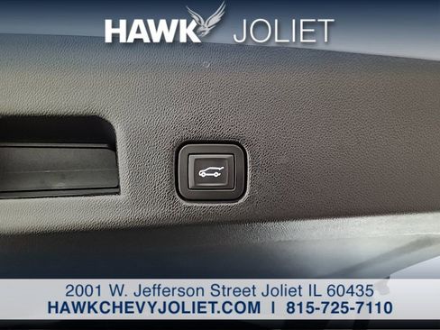 Used 2026 Chevrolet Traverse LT w/ Midnight/Sport Edition FWD image 22
