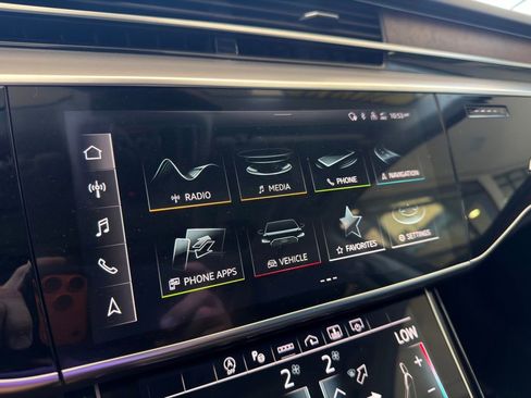 Used 2023 Audi A8 L 3.0T AWD/4WD image 32