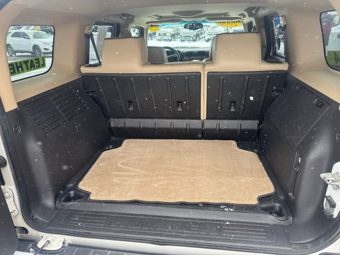 Used 2006 HUMMER H3 image 9