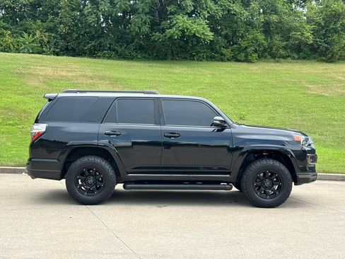 Used 2020 Toyota 4Runner Nightshade AWD/4WD image 8