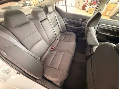Used 2022 Nissan Altima 2.5 SV w/ SV Premium Package image 19