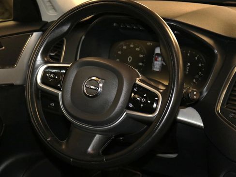 Used 2022 Volvo XC90 T5 Momentum AWD/4WD image 22
