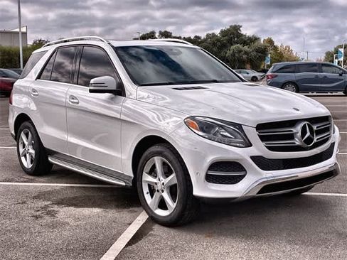 Used 2019 Mercedes-Benz GLE 400 4MATIC image 8