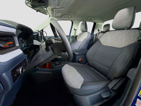 Used 2023 Ford Maverick XLT image 13