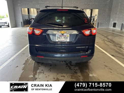 Used 2015 Chevrolet Traverse LS FWD image 4