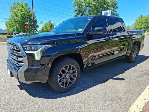 Used 2024 Toyota Tundra Platinum AWD/4WD image 3