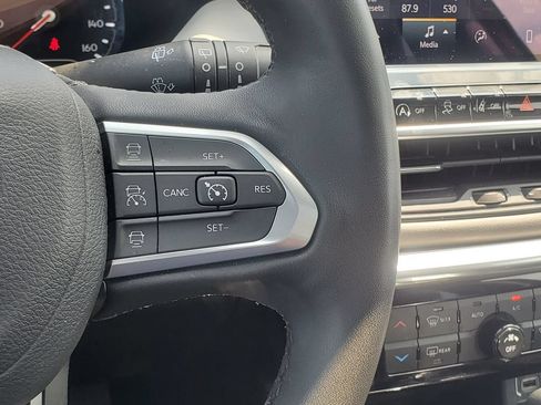 Used 2023 Jeep Compass Limited w/ Elite Group AWD/4WD image 15